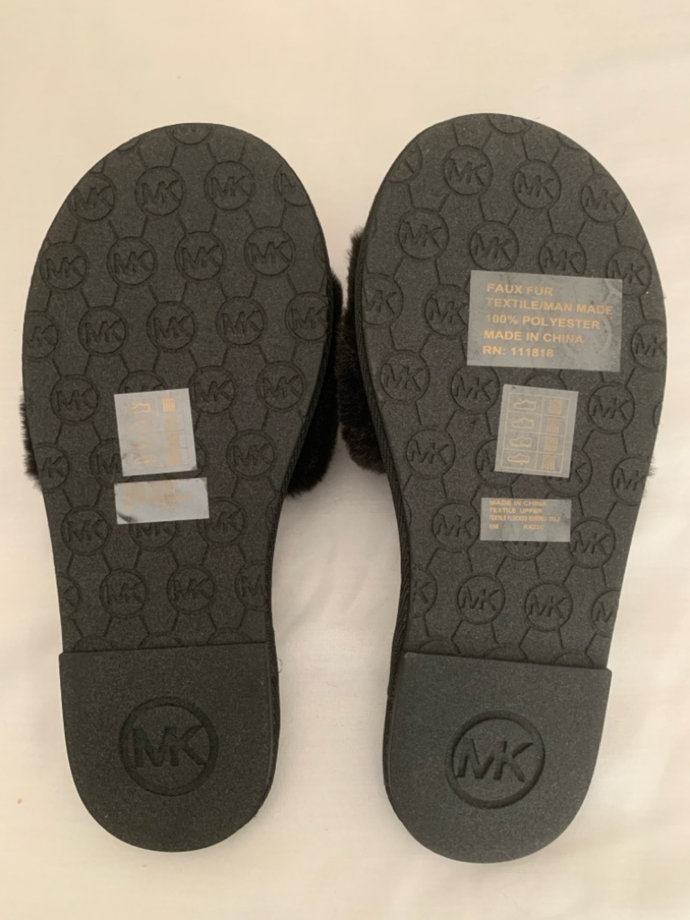 NIB Michael Kors Jet Set Faux Fur Slides Black Size 6M Cozy Luxe Slippers - Picture 6 of 9